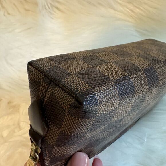 LOUIS VUITTON Damier Ebene Toiletry Cosmetic Pouch, Pochette Cosmetique - Picture 12 of 16